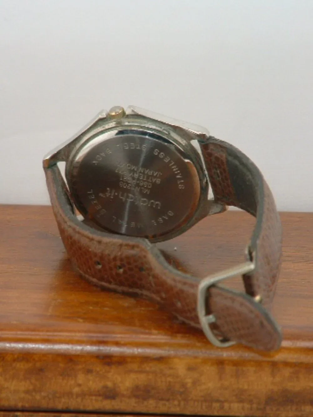 Pre- Owned Men's Vintage Watch It Analog Casual Watch